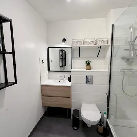 Appartamento 34 M With Private Parking In Rochelle *
